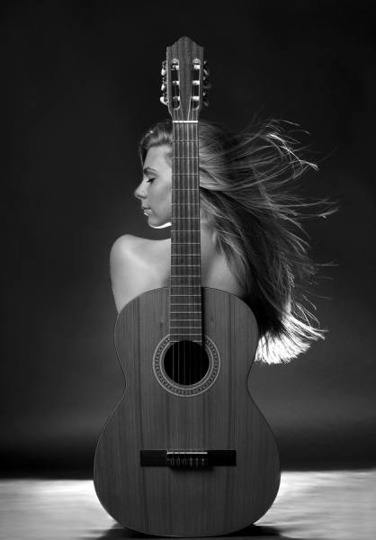Photograph Gabor Kanovits Girl With Guitar on One Eyeland